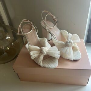 New Leoffler Randall Camellia Pearl Heels